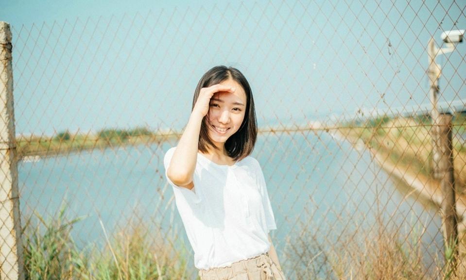 文藝小清新妹子夏天治愈系時尚寫真