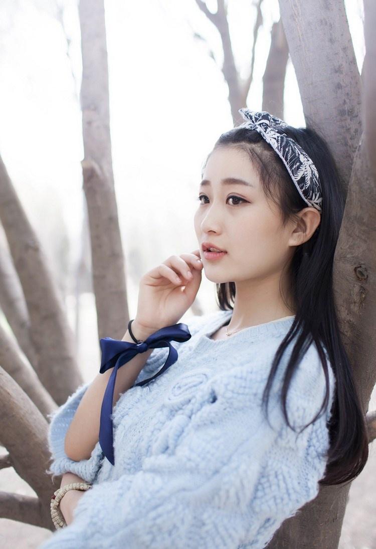 青春嬌美圓臉不良美少女老師