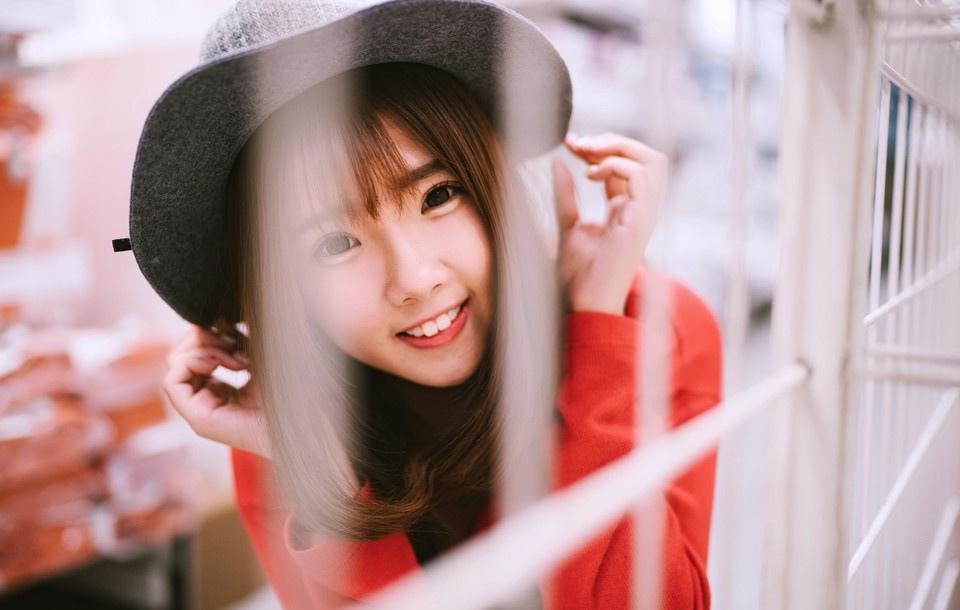 純真時尚可愛少女超市搞怪記