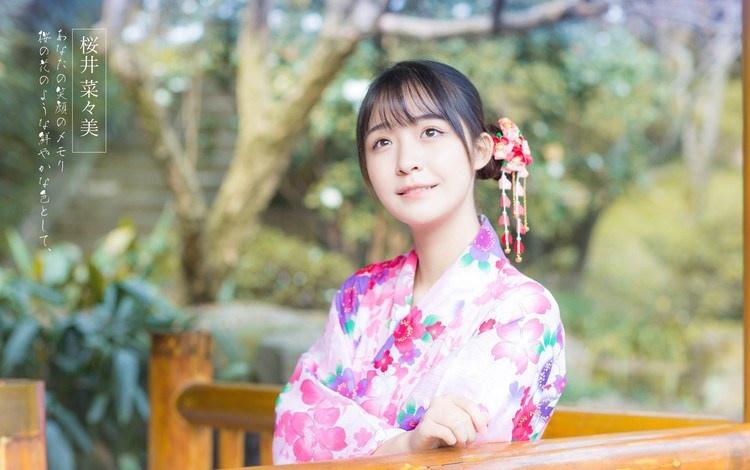 嬌艷欲滴的粉紅佳人純真笑容和服唯美圖