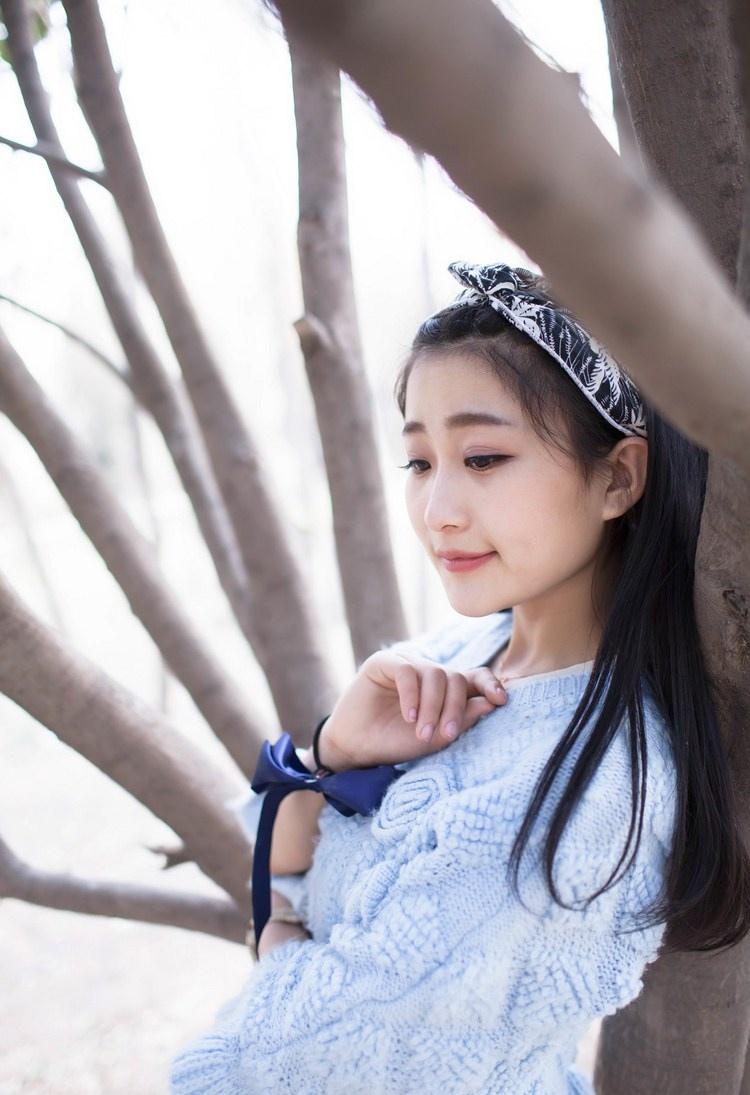 青春嬌美圓臉不良美少女老師