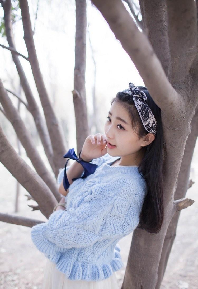 青春嬌美圓臉不良美少女老師
