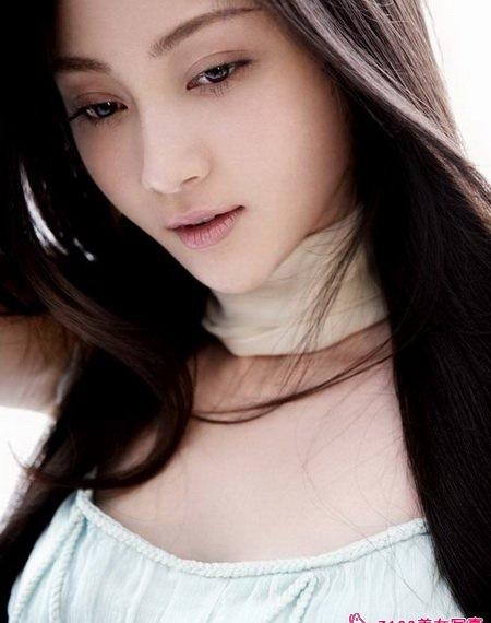 姚笛白皙純美寫真圖片