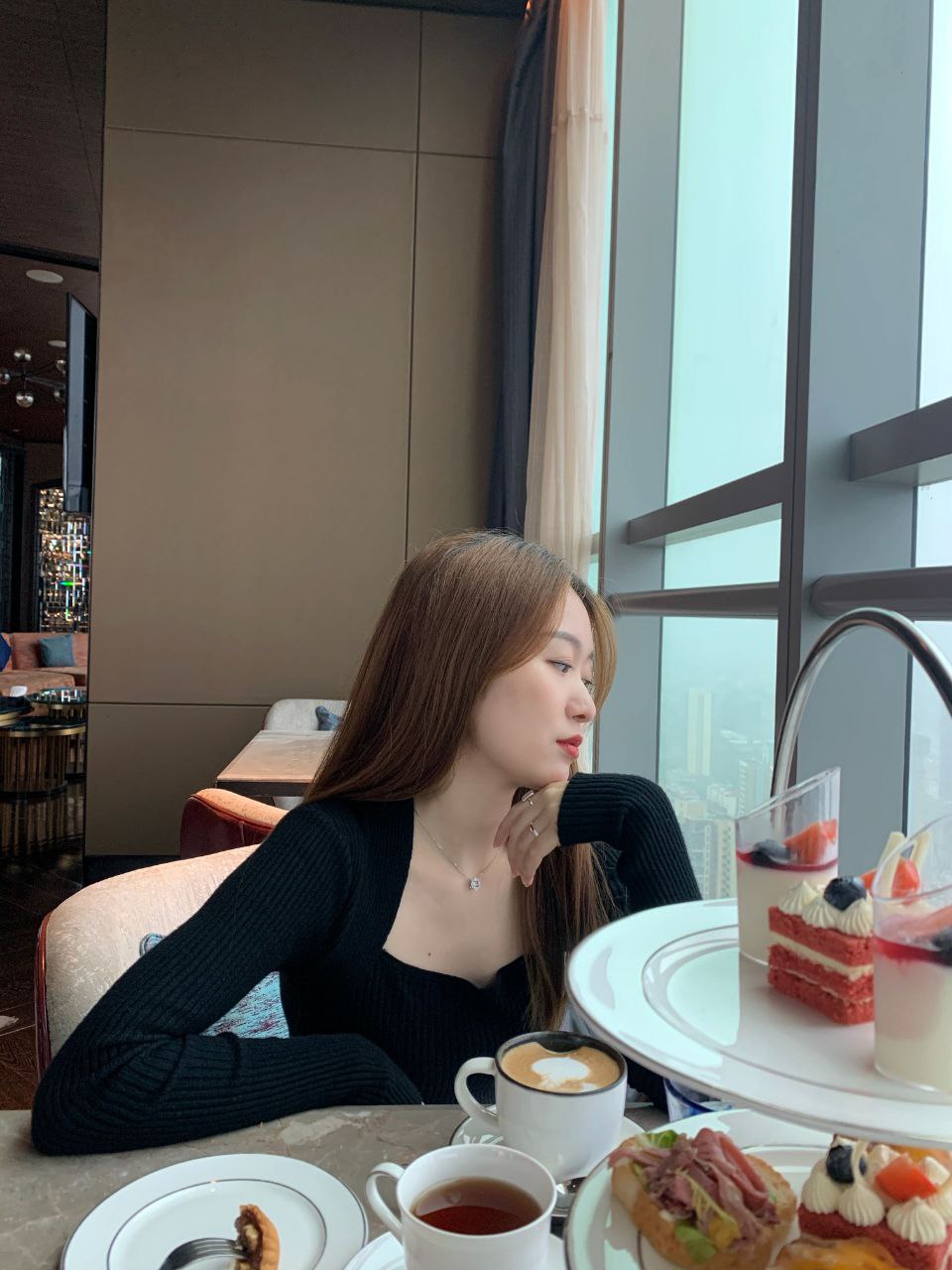 反差萌妹