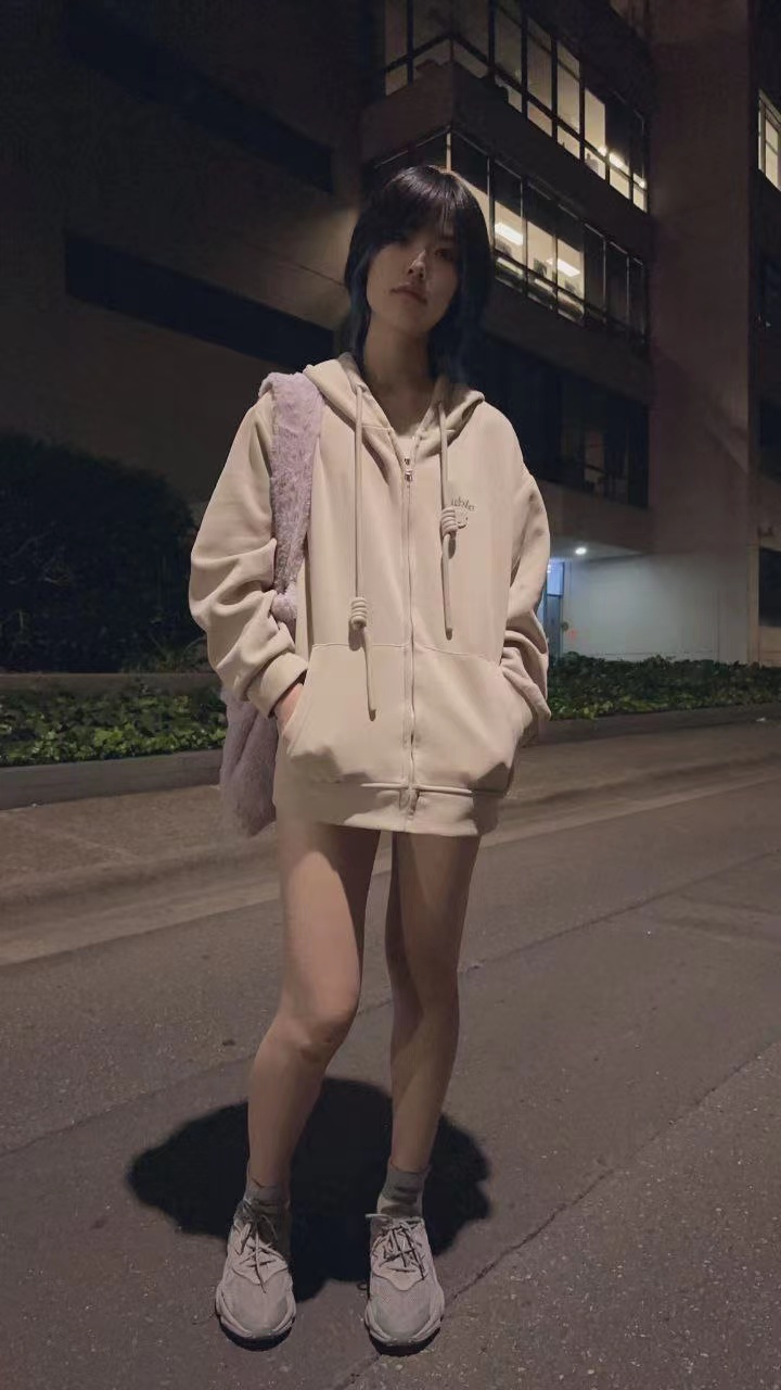 極致清純反差母狗