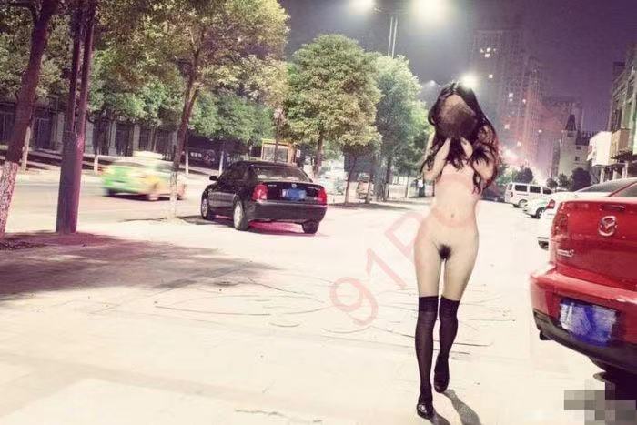 露出，人前的騷才是真的騷