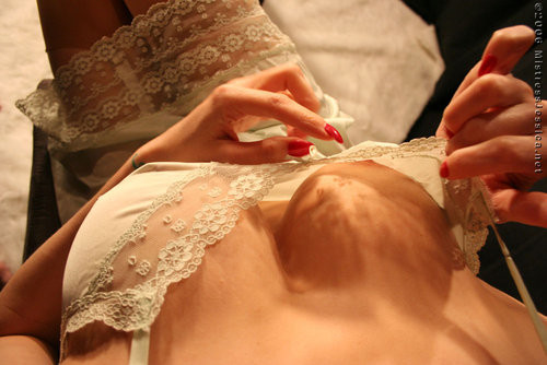 好乳知時節 這次還是奶子 又白又大