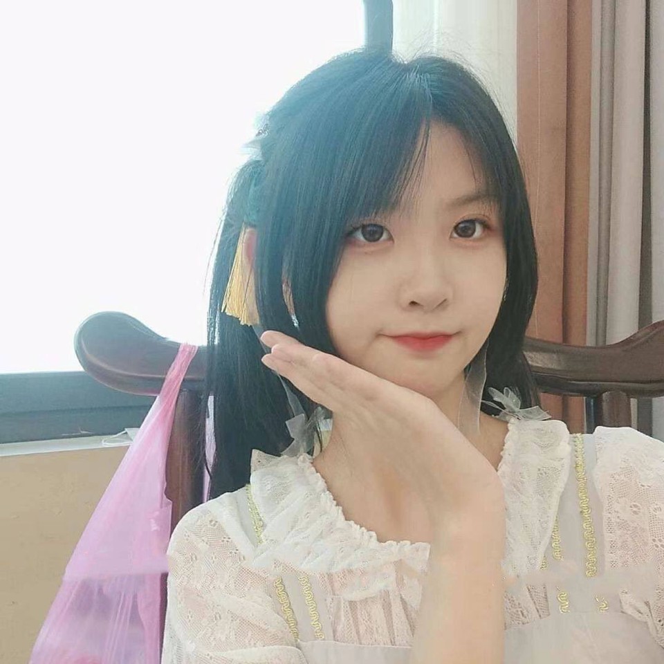 網絡上那些露臉的小姐姐們