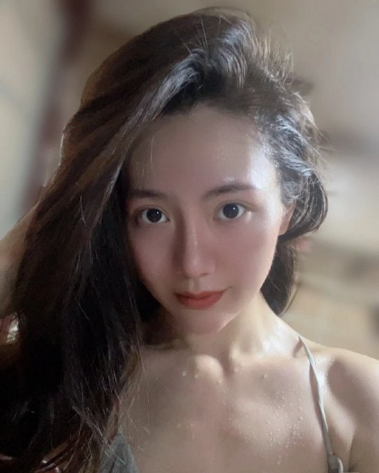 新鮮嫩屄帶肉香