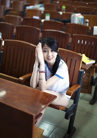 教室里的純真小妹寫真