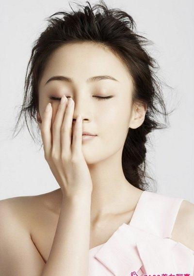 姚笛白皙純美寫真圖片