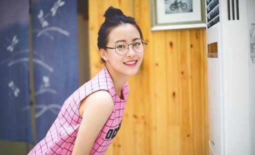時尚可愛清新小女生與美食寫真圖片