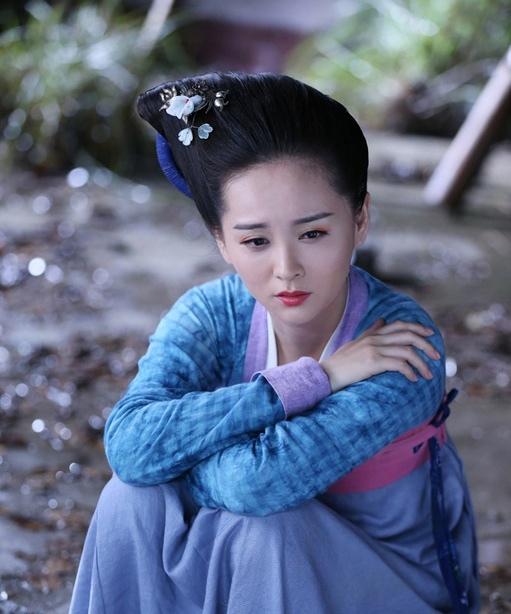 純真鄧莎為愛換容顏