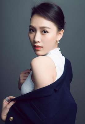 美女任媄熙最新時尚大片曝光新寫真
