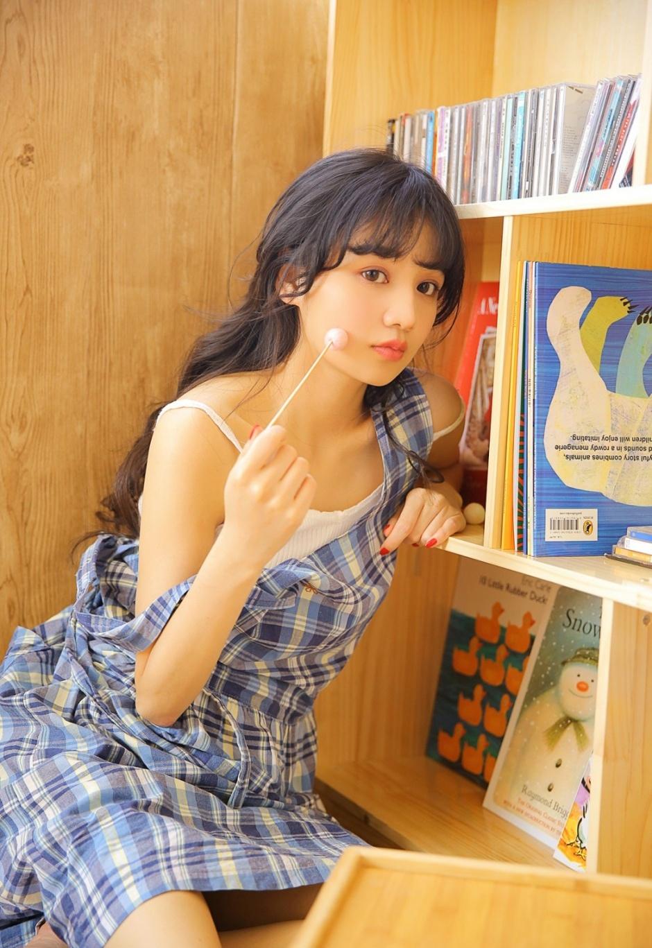 性感小清新美女模特性感美腿誘惑時尚私房寫真