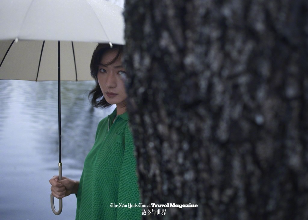 萬茜林間雨中漫步大片