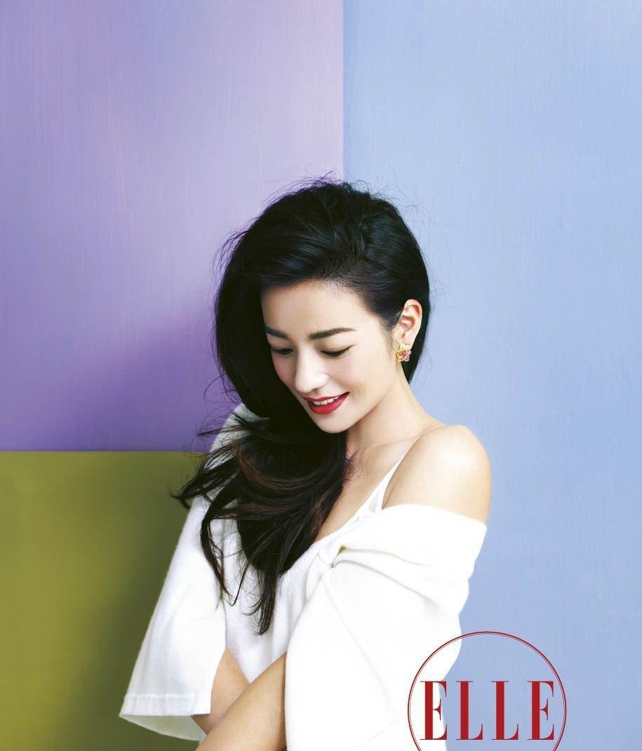 女神趙薇《ELLE》大片嬌艷動(dòng)人展御姐氣質(zhì)