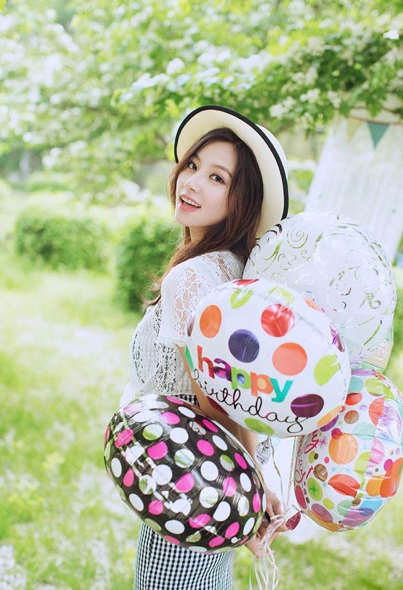陳雅婷小秀蠻腰春光無限春日清新寫真
