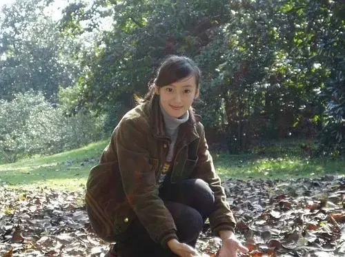 民間美女(看多了網紅臉，更懷念天涯時代的民間美人了，天然風情撞臉劉亦菲)