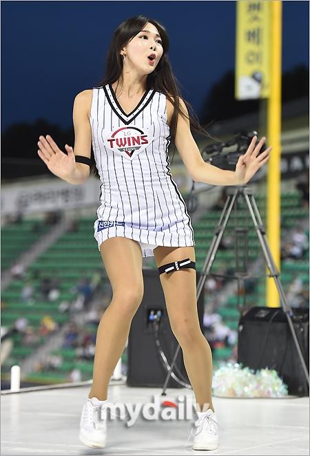 「MD PHOTO」性感啦啦隊女郎熱舞助陣韓國 職業棒球比賽