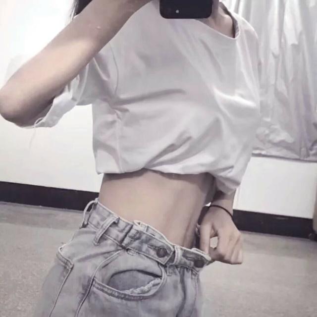超好看的QQ微信頭像女生唯美性感頭像 肚臍下的美麗