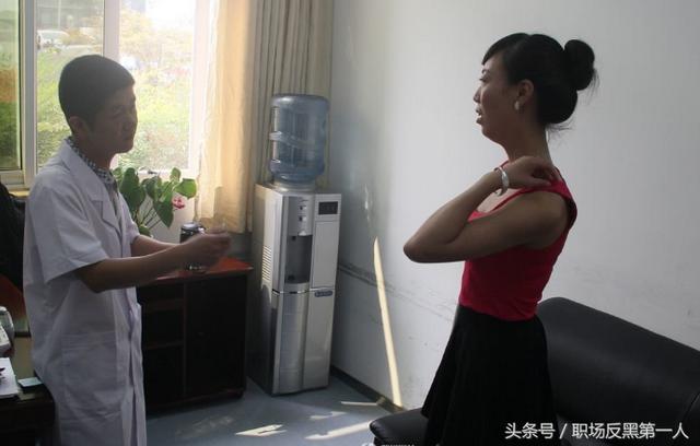 四川獨(dú)腿女孩：被網(wǎng)友稱“東方維納斯”，收到1萬多封情書仍獨(dú)身
