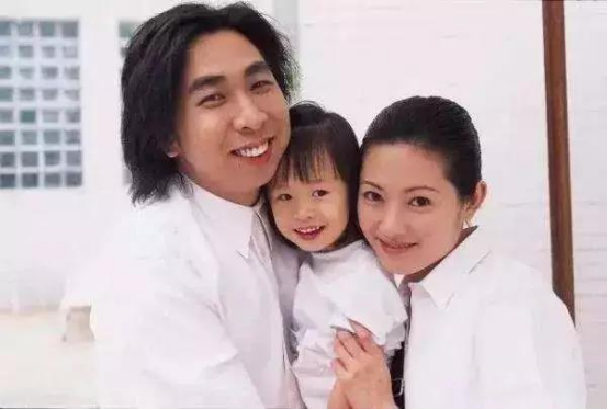 悲哀的李麗珍:出道10年卻無奈靠一脫爆紅,還被閨蜜插刀前程盡毀