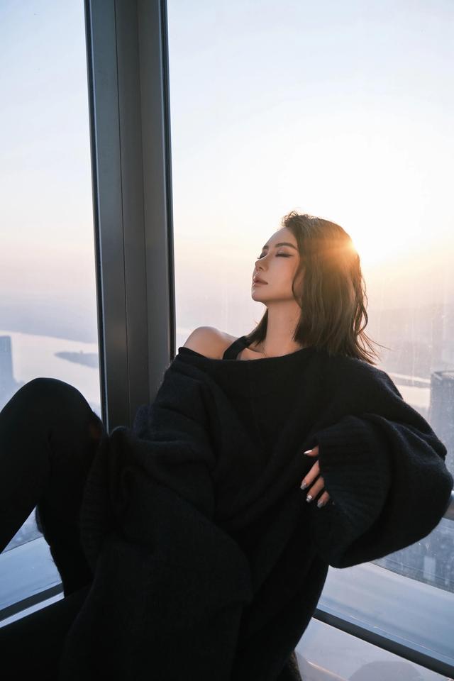 八位美女寫真，風姿綽約小天仙，驚鴻一瞥清流溪，有你喜歡的嗎？
