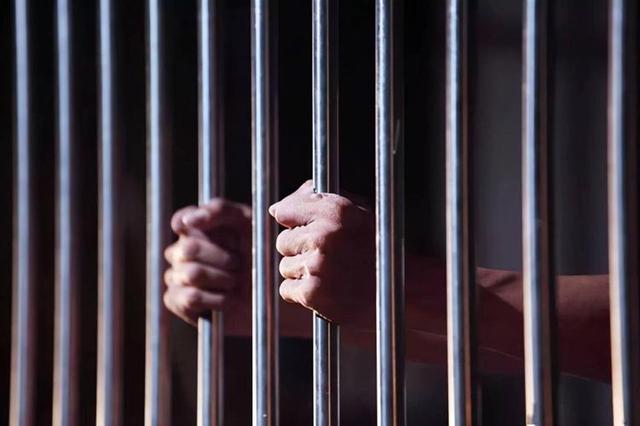 上海一女司機被兩名男子綁架侵犯，兇手：怪她長得太美了
