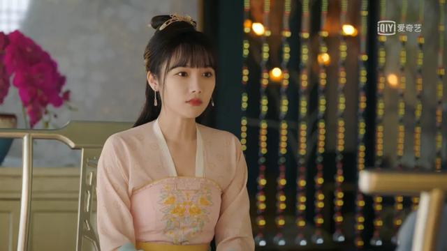 內娛“四千年美女”，夠夠了