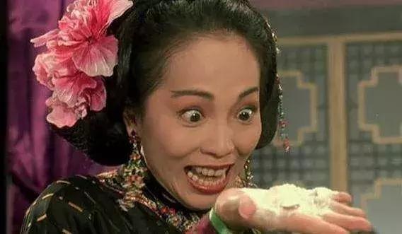 男生最想知道的事！女生宿舍夜聊，除了男人都聊什么？