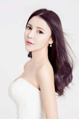 夜來女人香(賀雅蘭 演藝界當(dāng)紅女星 知名歌手 演員 超人氣偶像)