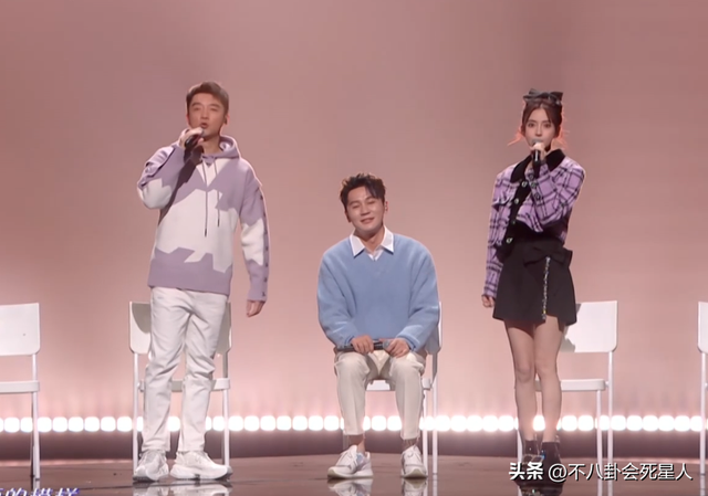 26位女星跨年斗艷：楊冪短裙裹貂，娜扎緊身亮片，個(gè)個(gè)出狠招
