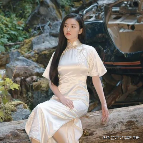 旗袍如照妖鏡，看看這17位女星，誰最驚艷，誰像偷穿大人衣服？