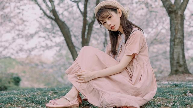 高顏值極品美女優(yōu)雅氣質(zhì)魅力寫(xiě)真