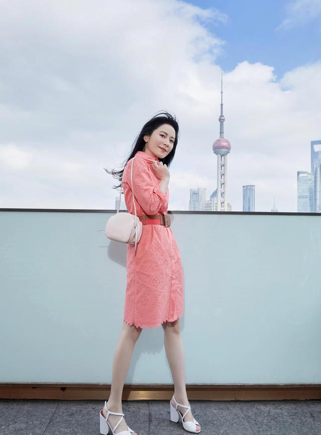五位女星養眼美圖欣賞，個個美若天仙，你最喜歡誰呢？