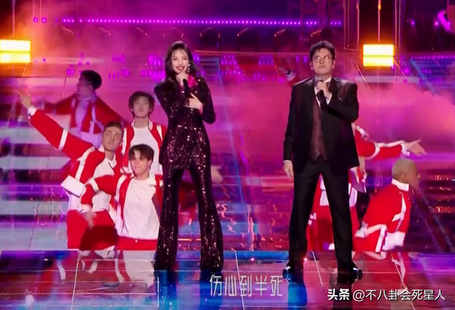 26位女星跨年斗艷：楊冪短裙裹貂，娜扎緊身亮片，個(gè)個(gè)出狠招