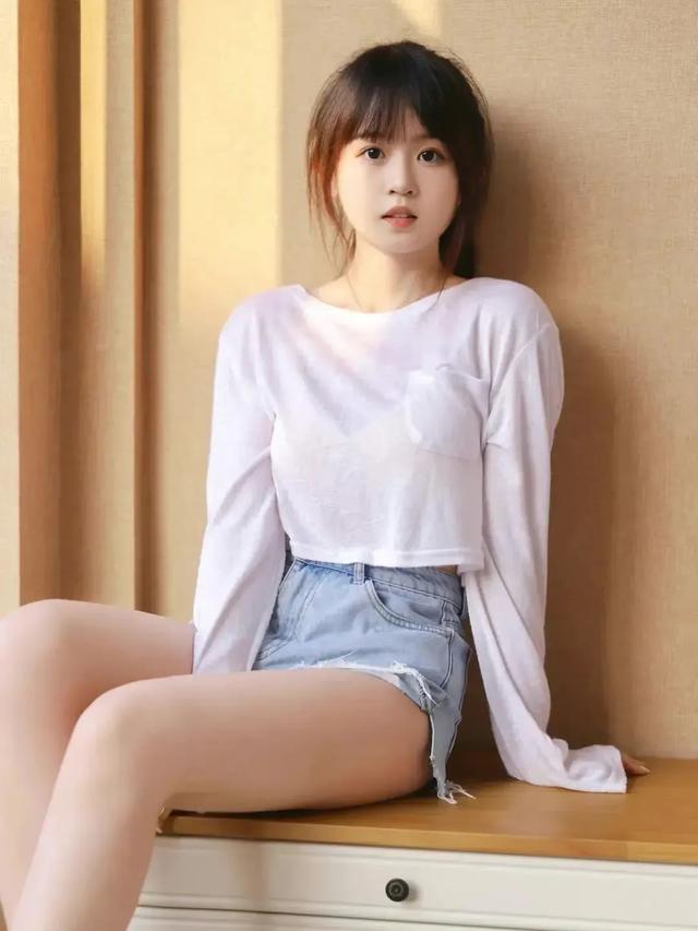 美女寫真圖片，秀色空絕世，馨香為誰傳？