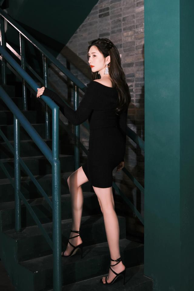 八位美女寫真，風姿綽約小天仙，驚鴻一瞥清流溪，有你喜歡的嗎？