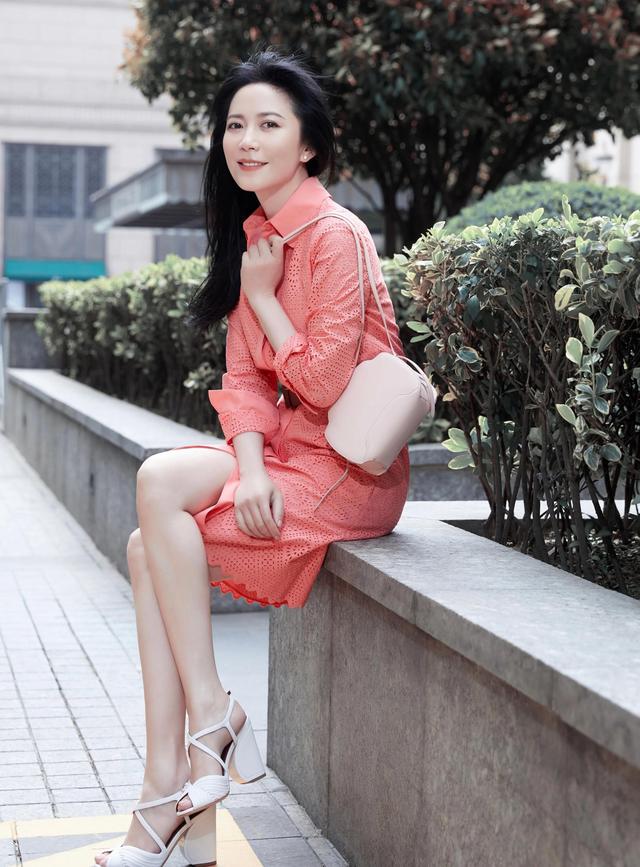 五位女星養眼美圖欣賞，個個美若天仙，你最喜歡誰呢？