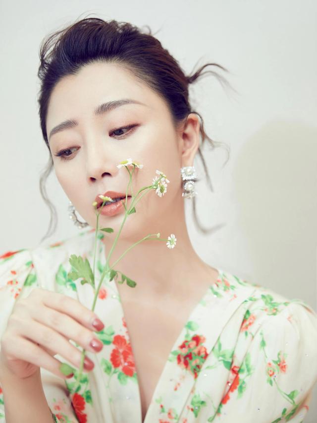 五位女星養眼美圖欣賞，個個美若天仙，你最喜歡誰呢？