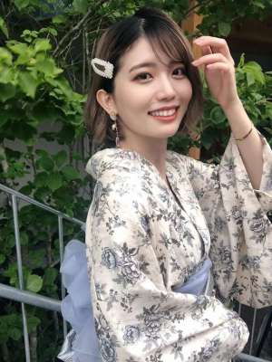 美女b圖片(清純系美女羽柴夏美穿上比基尼后直逼一線女星)