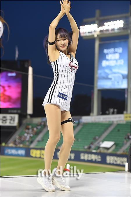 「MD PHOTO」性感啦啦隊女郎熱舞助陣韓國 職業棒球比賽