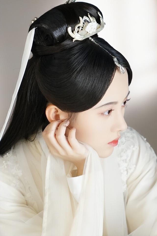 娛樂圈10大美女！個個顏值高氣質好，你更喜歡哪位呢
