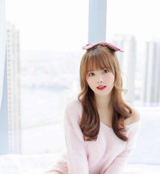 甜美好看的可愛美女