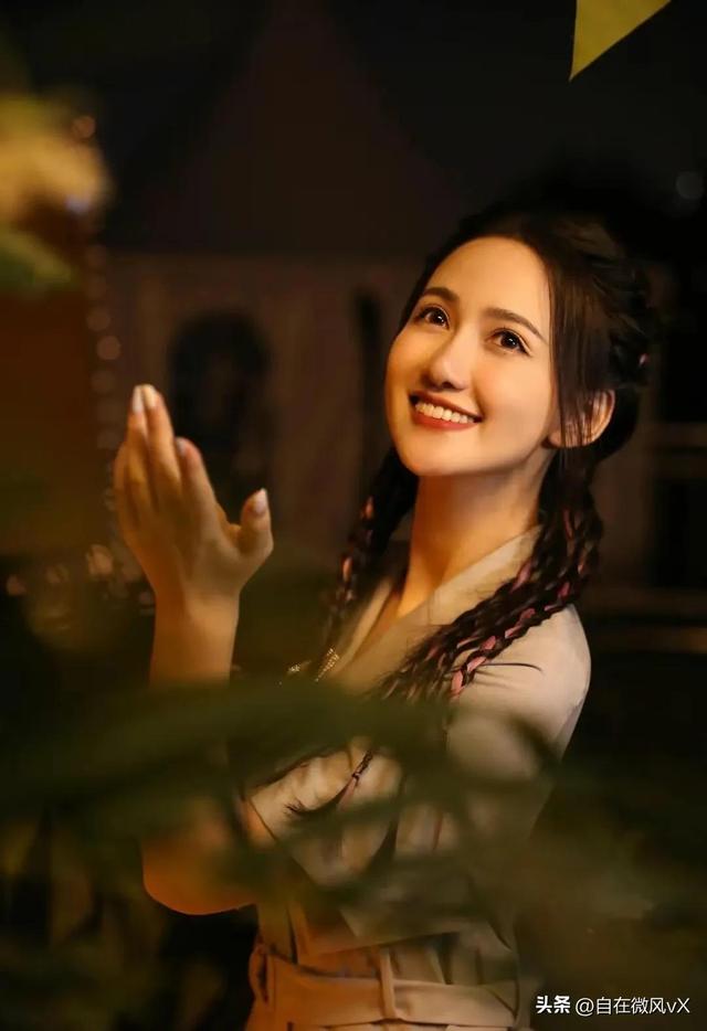 美女馬萱，清新甜美，這笑容太治愈了