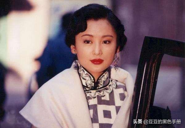 旗袍如照妖鏡，看看這17位女星，誰最驚艷，誰像偷穿大人衣服？