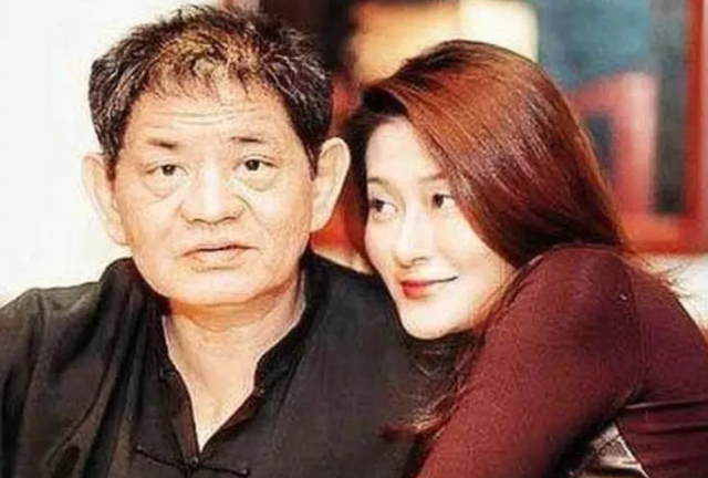 7位“一脫成名”的女星，有人成一線有人嫁豪門，有人成“癲王”