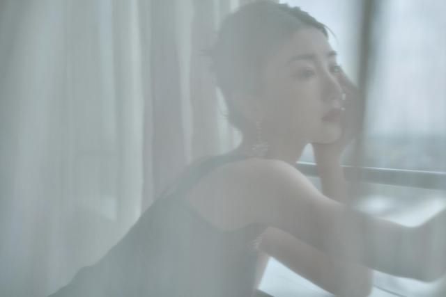 八位美女寫真，風姿綽約小天仙，驚鴻一瞥清流溪，有你喜歡的嗎？