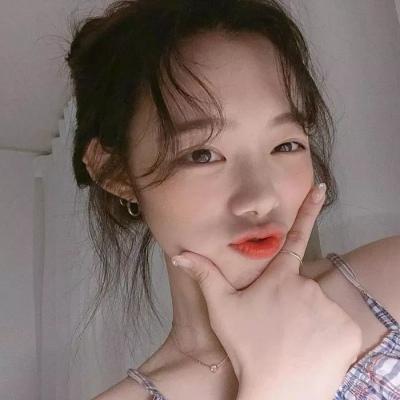 微信女生頭像意境唯美港風